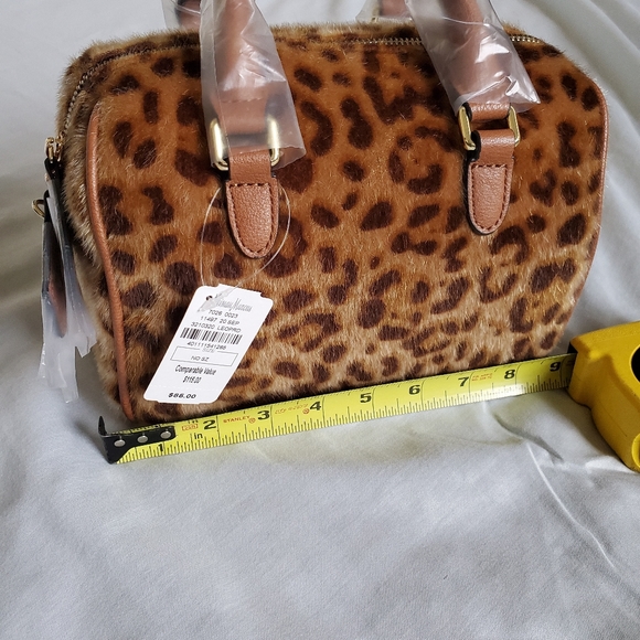 Handbag - Picture 2 of 2